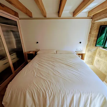 Casa Con Jardin Y Garaje En El Centro *